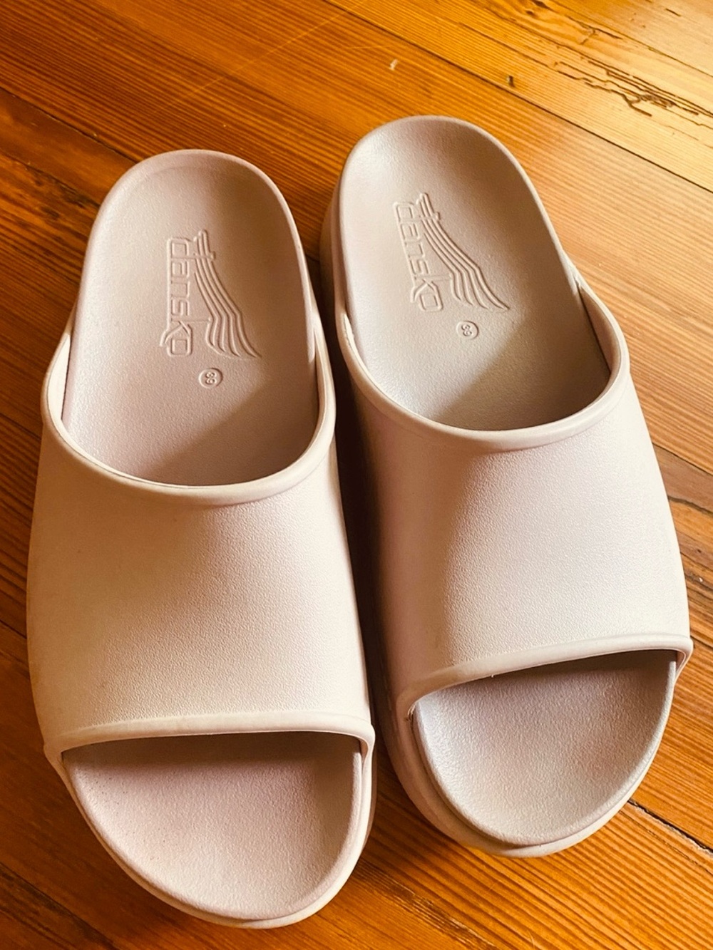 Dansko Women’s EVA Recovery Slide Sandals Blush Pink/Nude Comfort Platform EU 39